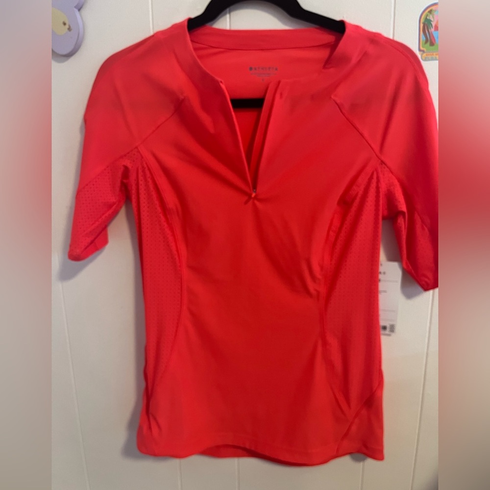 Athleta woman’s Pacifica II Tee size small